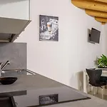 Garibaldi Hotel apartamentowy 3*