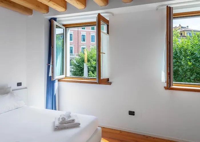 Garibaldi Aparthotel 3*